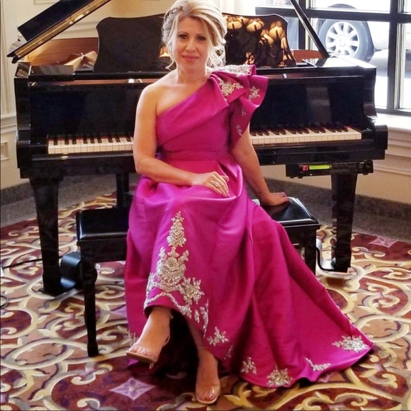 Half Shoulder High Low Fuchsia Evening Gown Size 4 - Picture 3 of 12